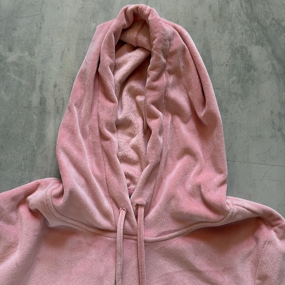 Lands End  Hoodie Velour  pink blush pull over  long sleeves  pockets NWOT Sz. M - Picture 3 of 13
